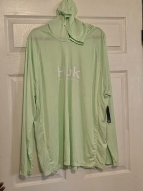 Huk Performance Fishing Hooded Sun Shirt - Light Mint Green